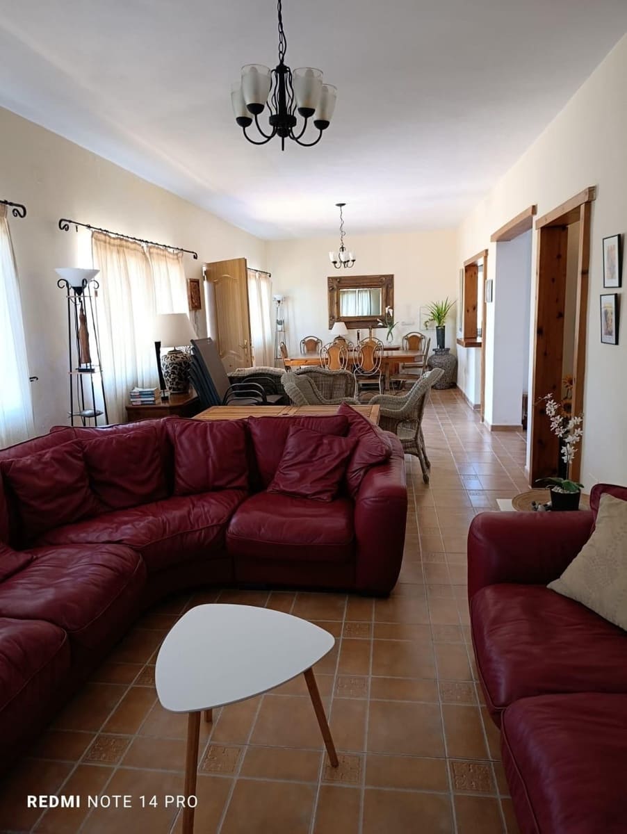 5 bedroom Villa for sale in Alhaurin el Grande with pool garage - € 495,000 (Ref: 9566618)