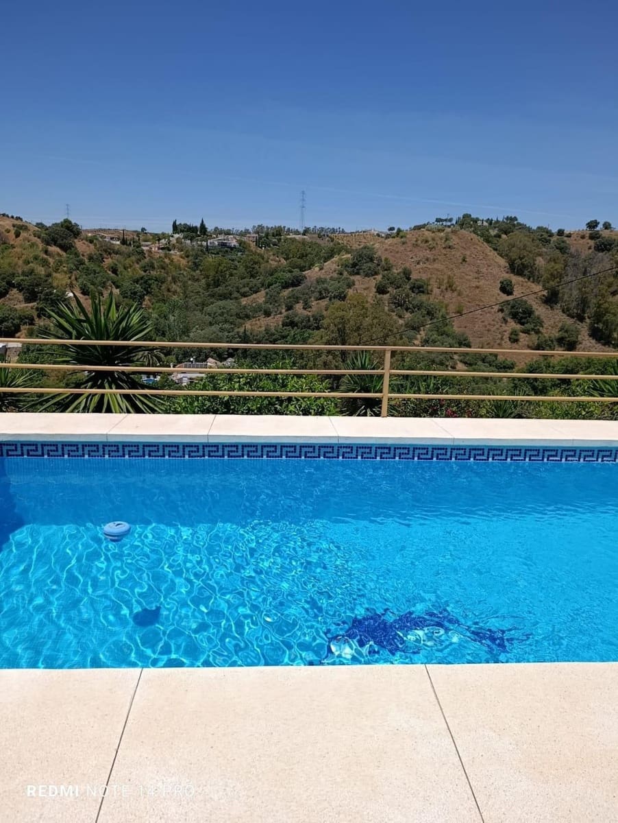 5 bedroom Villa for sale in Alhaurin el Grande with pool garage - € 495,000 (Ref: 9566618)