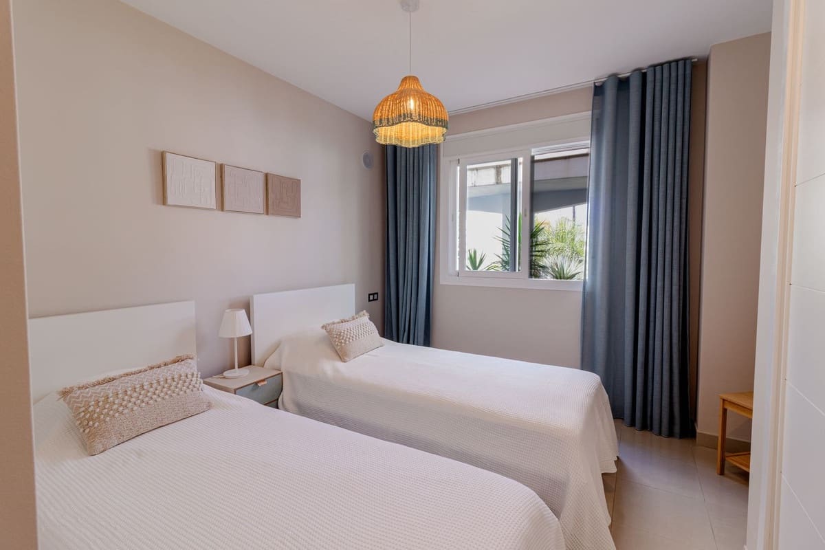 2 quarto Apartamento para venda em El Paraiso com piscina garagem - 459 000 € (Ref: 9566671)