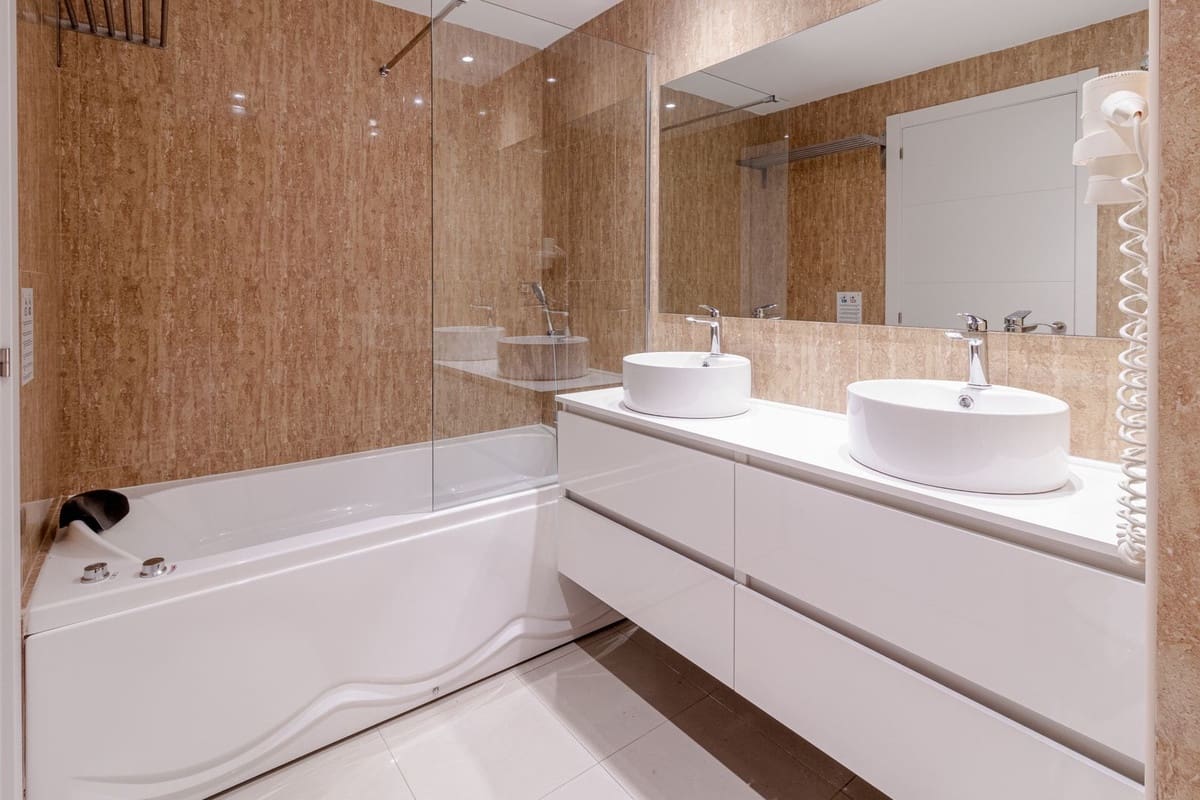 2 quarto Apartamento para venda em El Paraiso com piscina garagem - 459 000 € (Ref: 9566671)