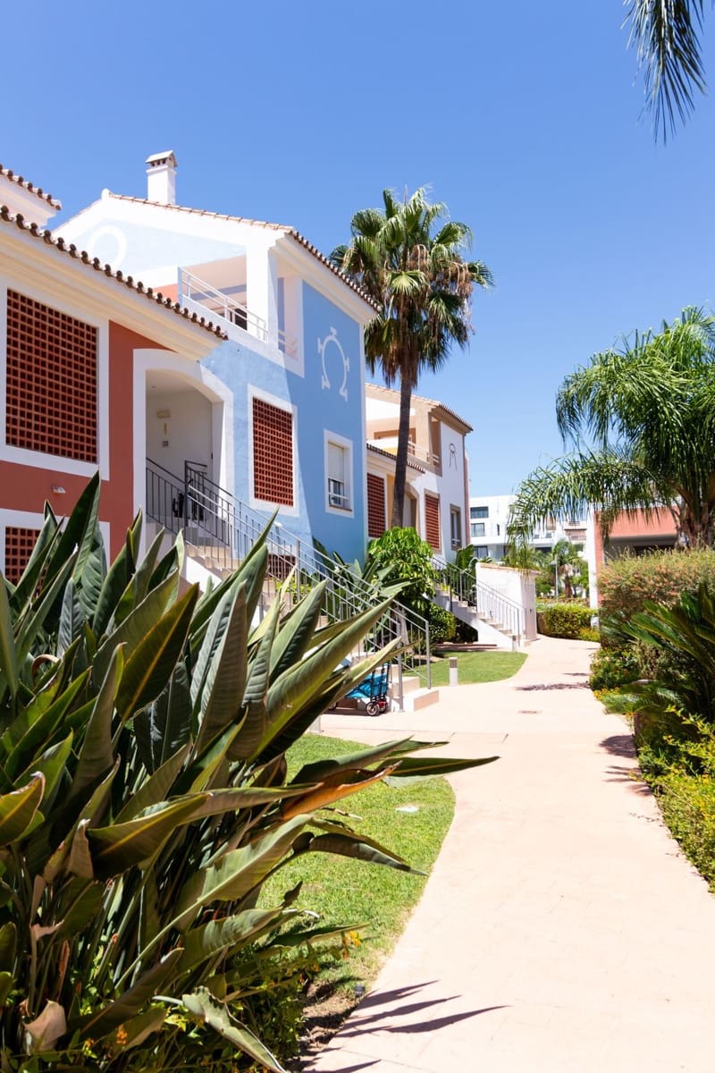 2 quarto Apartamento para venda em El Paraiso com piscina garagem - 459 000 € (Ref: 9566671)