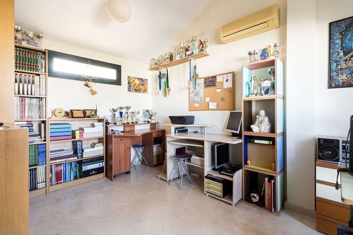 3 bedroom Townhouse for sale in Cancelada with pool garage - € 485,000 (Ref: 9566697)