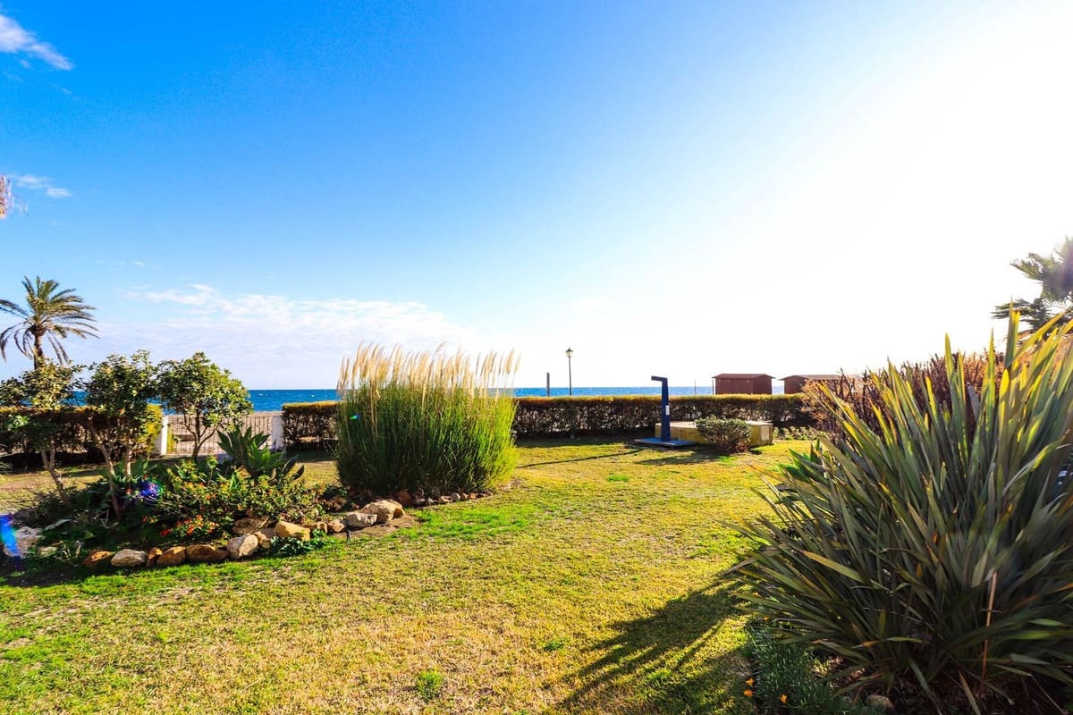 1 Zimmer Apartment zu verkaufen in Bahia de Casares mit Pool Garage - 479.000 € (Ref: 9566699)