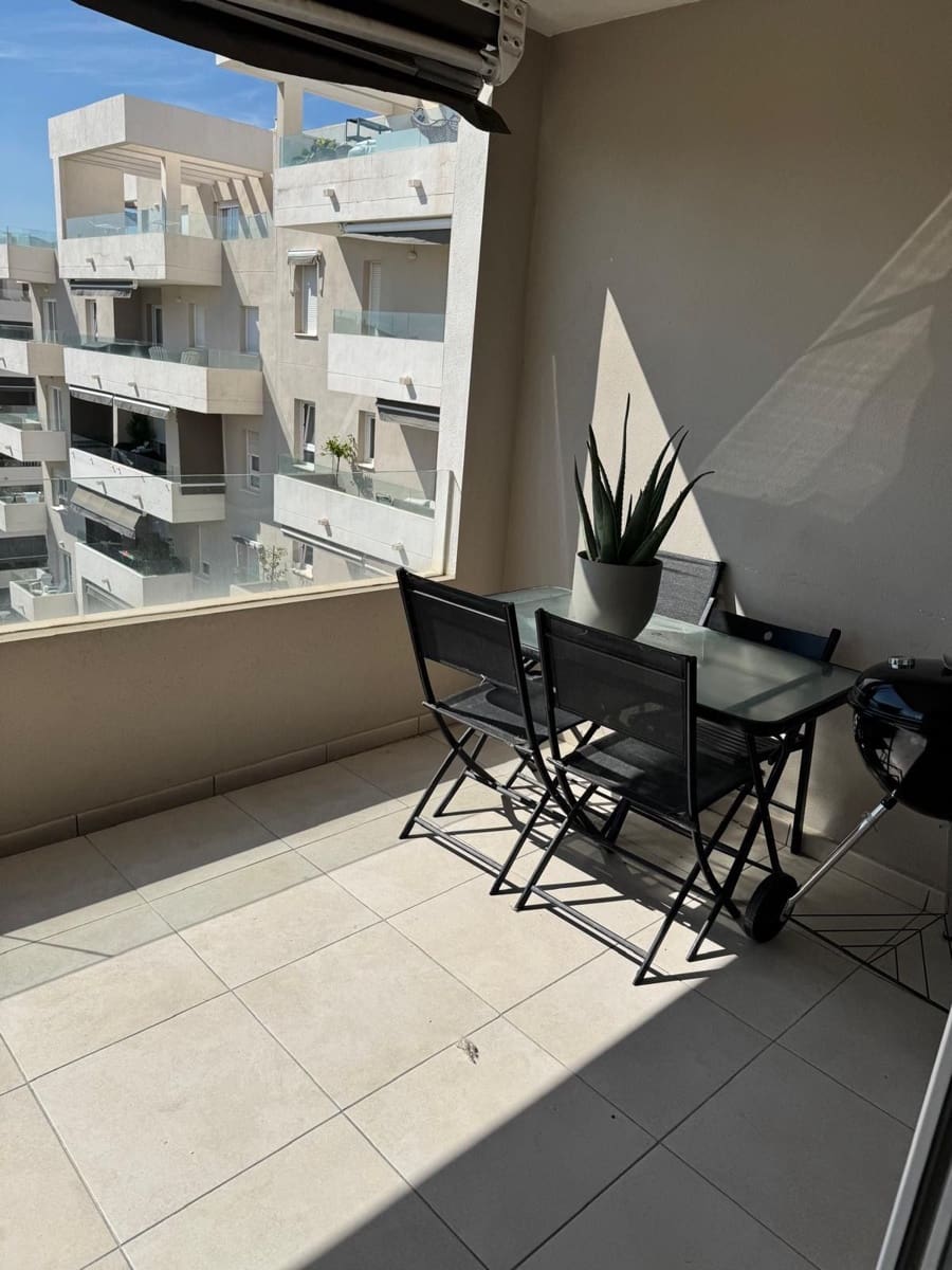 3 Zimmer Penthouse zu verkaufen in Nueva Andalucia mit Pool Garage - 460.000 € (Ref: 9569637)