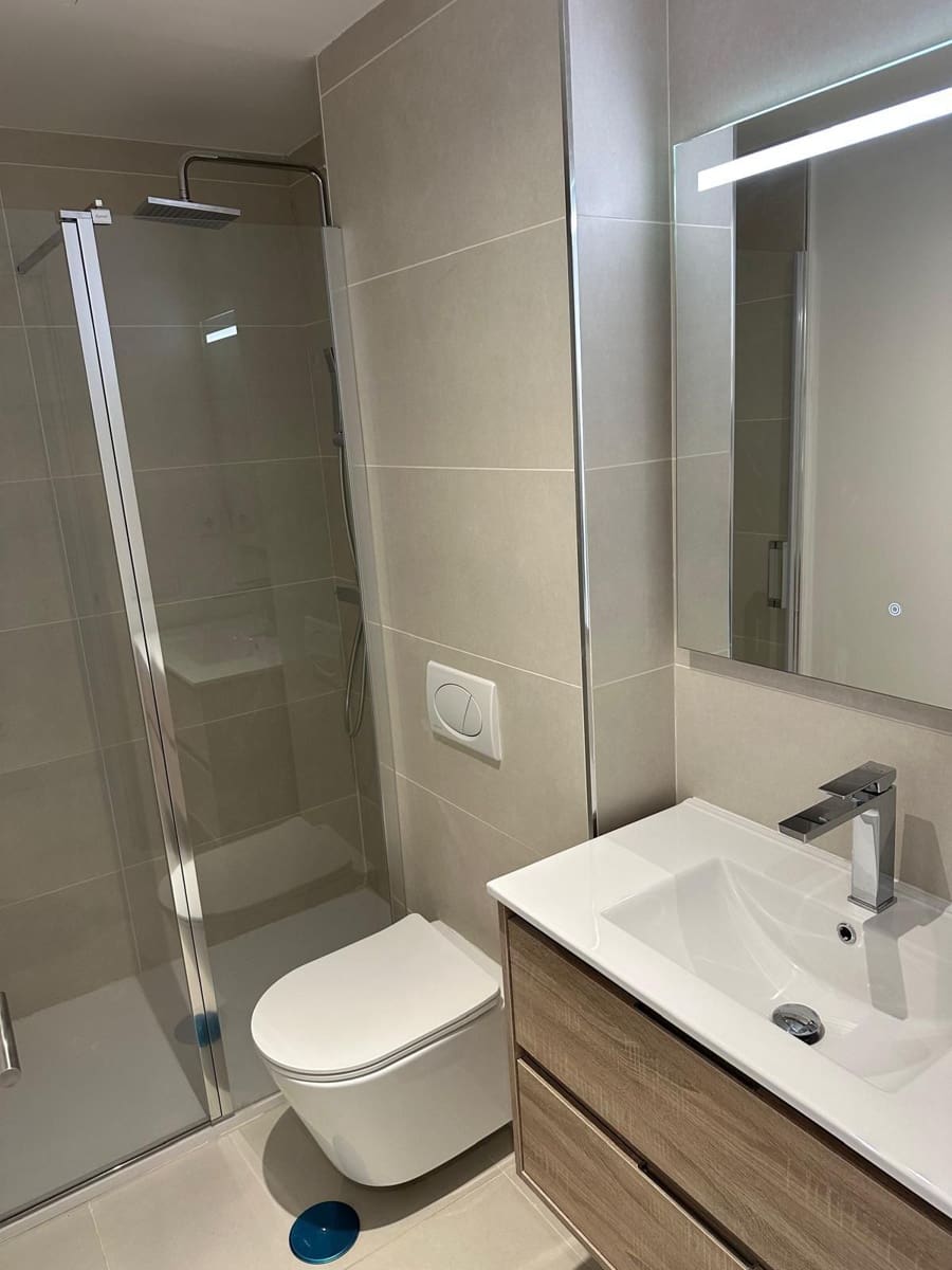 2 soveværelse Lejlighed til salg i Benalmadena Costa med swimmingpool garage - € 559.000 (Ref: 9569934)