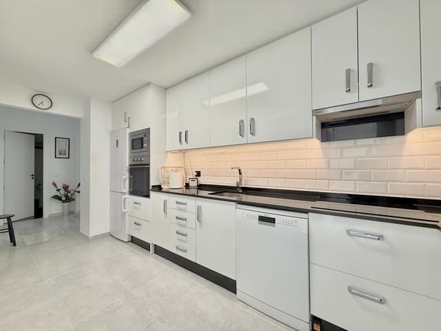 2 Zimmer Apartment zu verkaufen in Fuengirola mit Pool Garage - 469.000 € (Ref: 9569987)