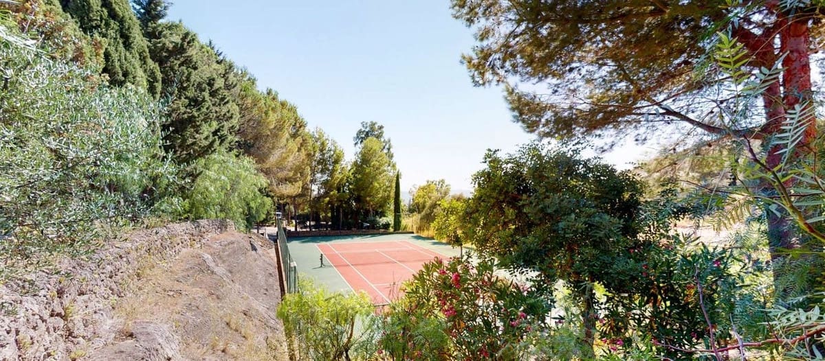 3 soveværelse Semi-Rækkehus til salg i Mijas med swimmingpool - € 475.000 (Ref: 9570037)