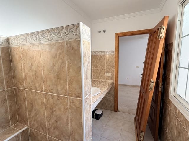 4 soveværelse Byhus til salg i Riviera del Sol, Mijas med swimmingpool garage - € 475.000 (Ref: 9571867)