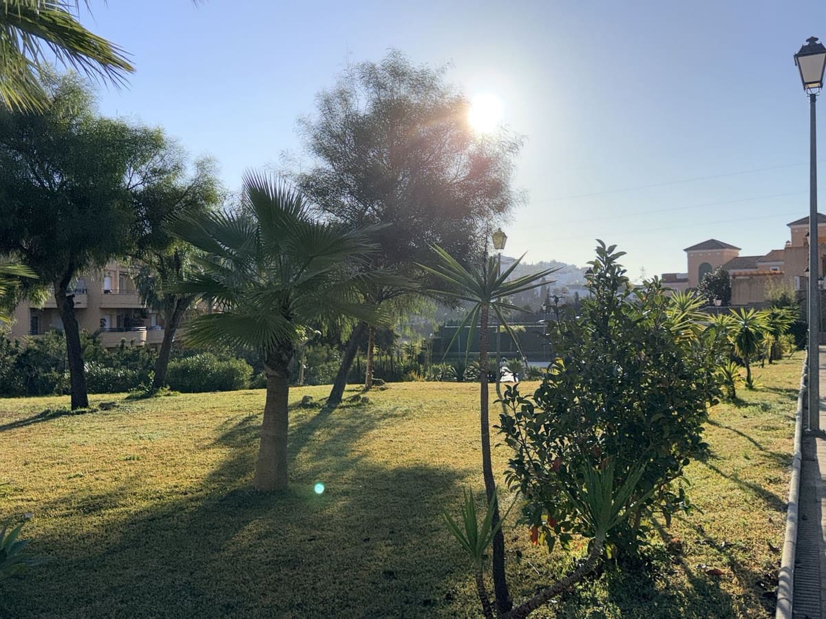 4 quarto Casa em Banda para venda em Riviera del Sol com piscina garagem - 475 000 € (Ref: 9571867)