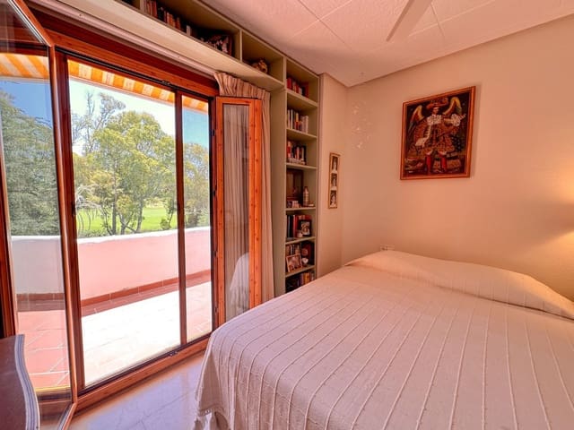 1 makuuhuone Huoneisto myytävänä paikassa Nueva Andalucia, Marbella mukana 
autotalli - 450 000 € (Ref: 9571885)