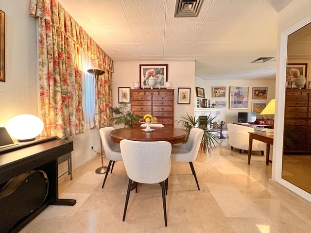 1 makuuhuone Huoneisto myytävänä paikassa Nueva Andalucia, Marbella mukana 
autotalli - 450 000 € (Ref: 9571885)