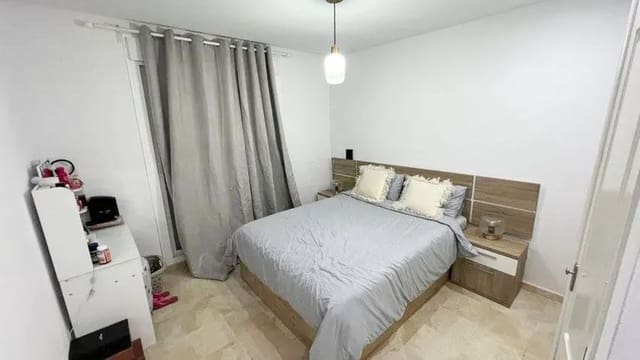 2 soveværelse Lejlighed til salg i Nueva Andalucia, Marbella med swimmingpool garage - € 450.000 (Ref: 9571937)