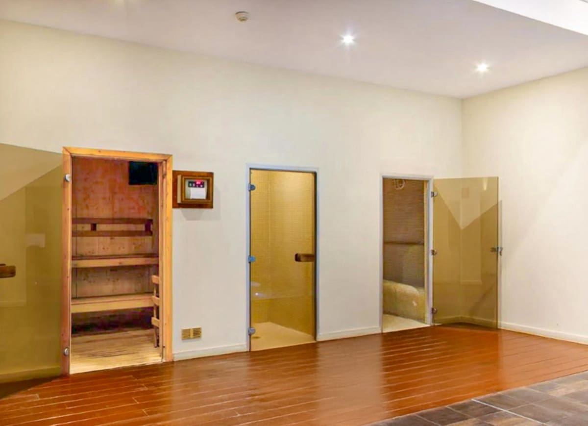 2 quarto Apartamento para venda em Estepona com piscina garagem - 450 000 € (Ref: 9571997)