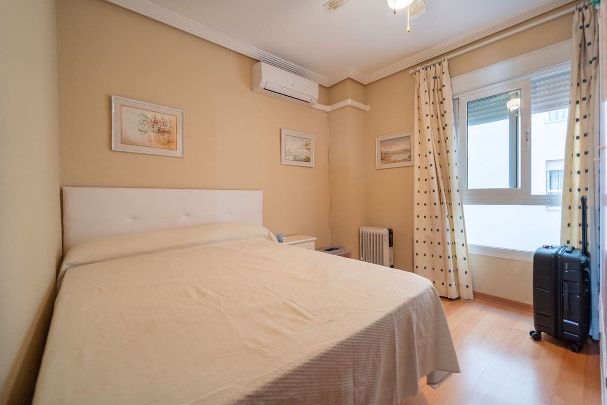 2 sovrum Lägenhet till salu i Fuengirola med pool - 450 000 € (Ref: 9572068)