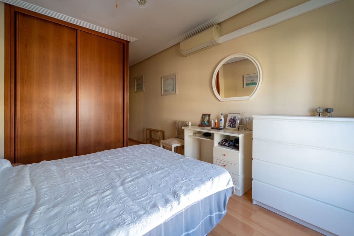 2 sovrum Lägenhet till salu i Fuengirola med pool - 450 000 € (Ref: 9572068)