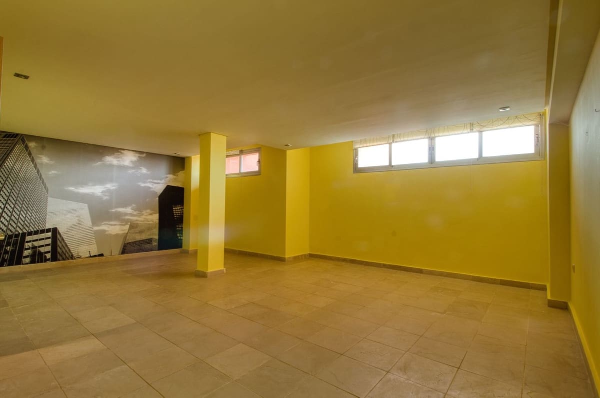 4 sovrum Hus till salu i Manilva med pool garage - 450 000 € (Ref: 9572077)