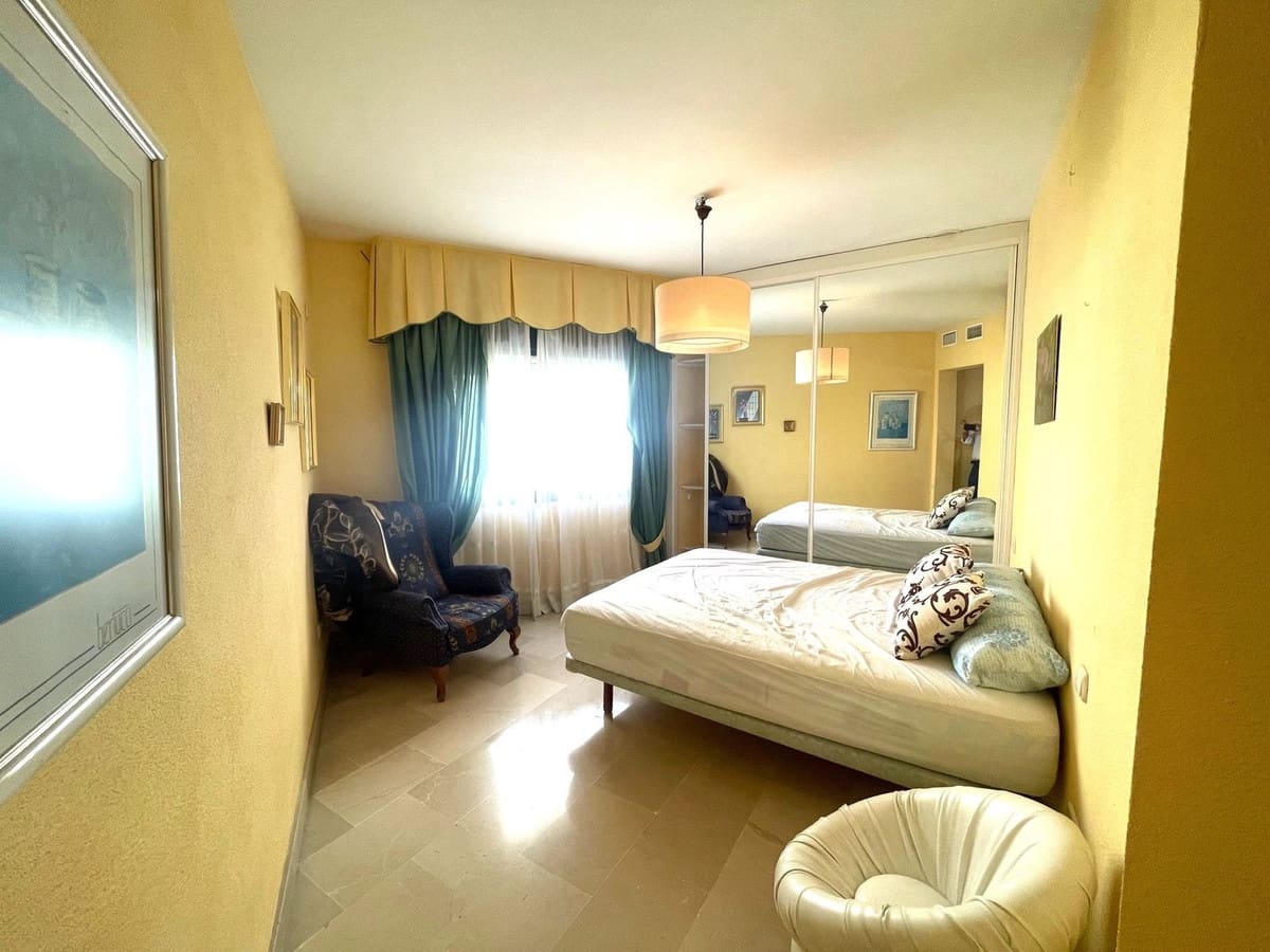 3 quarto Apartamento para venda em San Pedro de Alcantara com garagem - 455 000 € (Ref: 9572079)