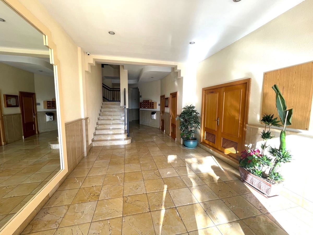 3 quarto Apartamento para venda em San Pedro de Alcantara com garagem - 455 000 € (Ref: 9572079)