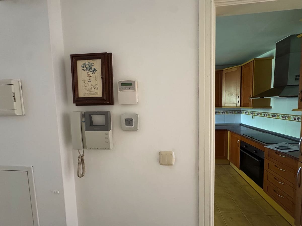 2 Zimmer Apartment zu verkaufen in Nueva Andalucia mit Pool Garage - 455.000 € (Ref: 9572209)