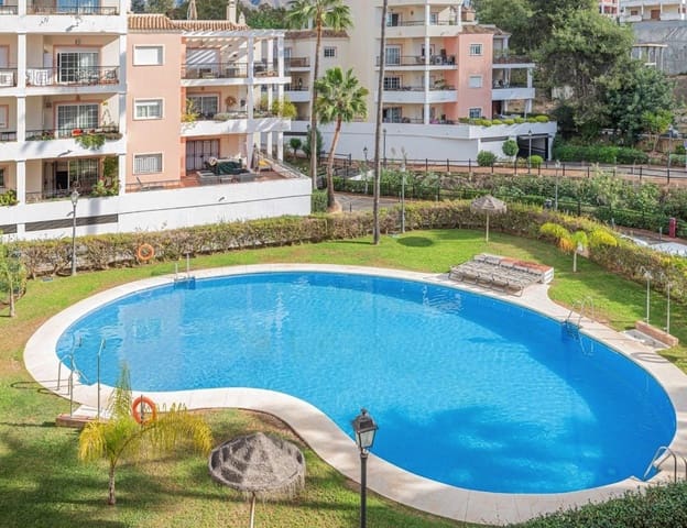 2 bedroom Apartment for sale in Las Brisas, Marbella with pool garage - € 455,000 (Ref: 9572209)