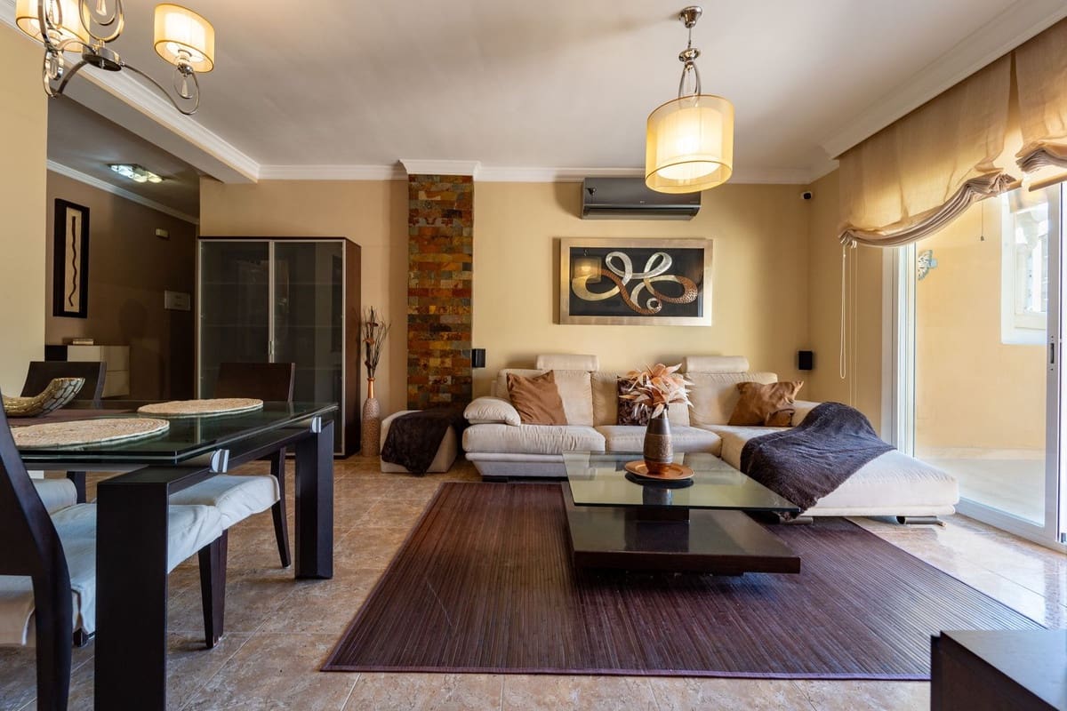 3 sovrum Lägenhet till salu i Arroyo de la Miel med pool garage - 459 000 € (Ref: 9572276)