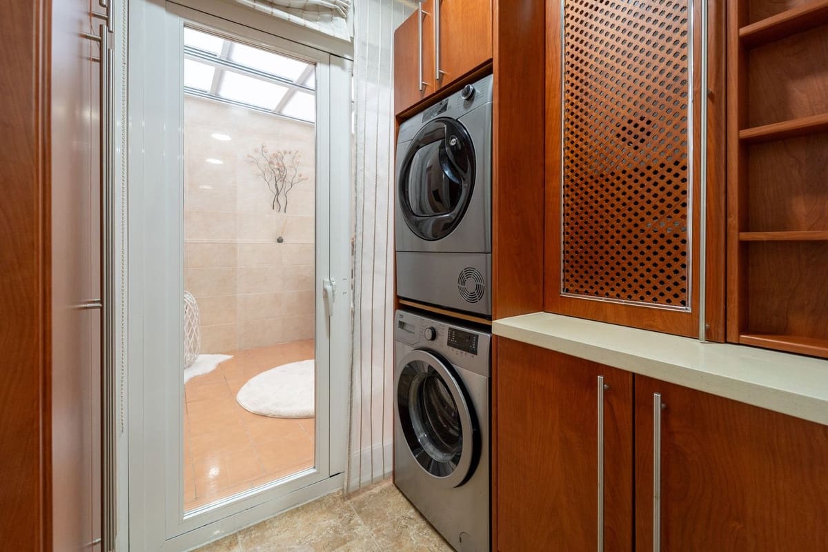 3 sovrum Lägenhet till salu i Arroyo de la Miel med pool garage - 459 000 € (Ref: 9572276)