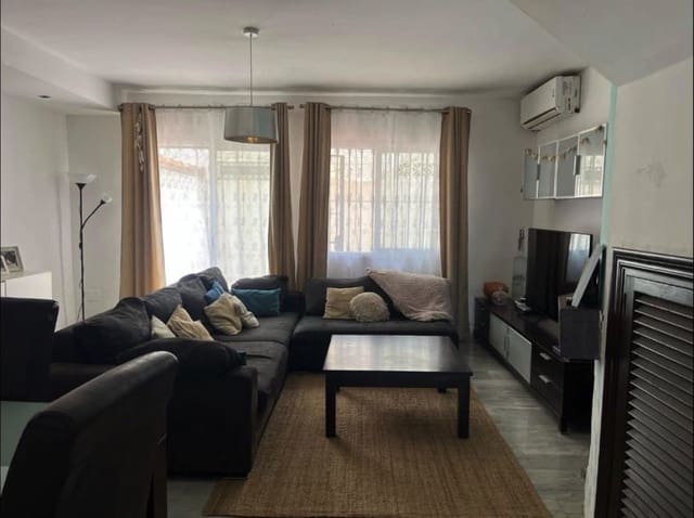 3 soveværelse Byhus til salg i Marbella med garage - € 550.000 (Ref: 9579196)