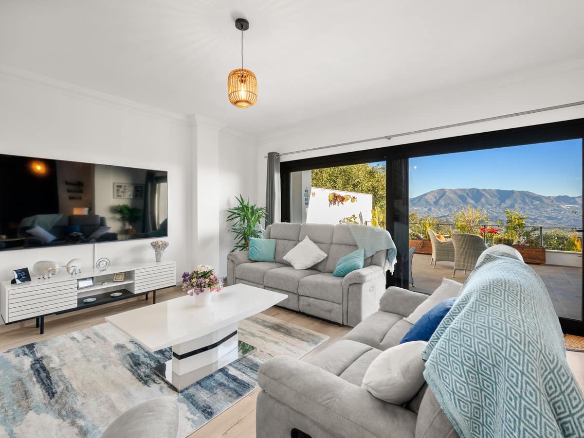 3 slaapkamer Huis te koop in Marbella met zwembad garage - € 649.000 (Ref: 9579992)