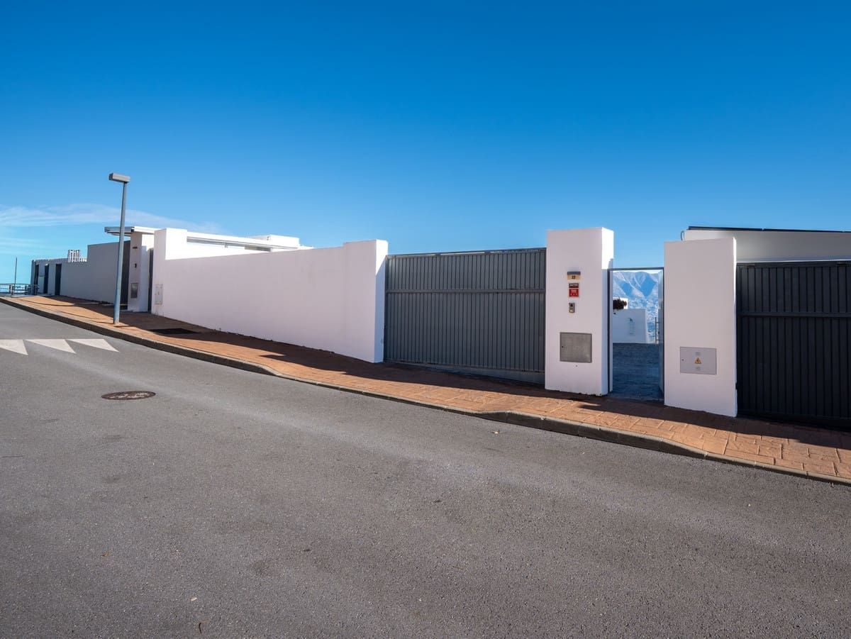 3 slaapkamer Huis te koop in Marbella met zwembad garage - € 649.000 (Ref: 9579992)