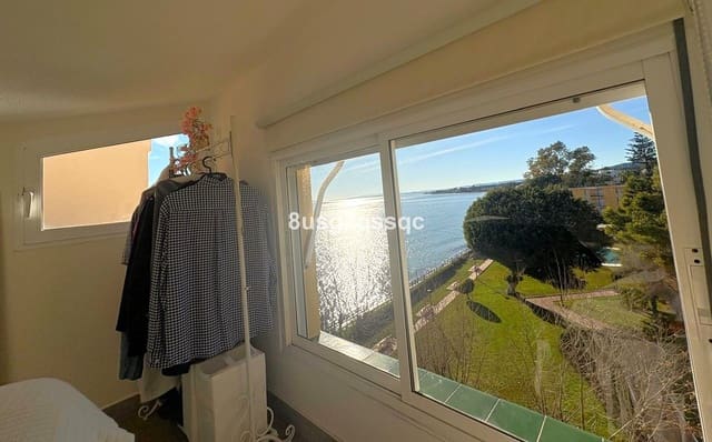 1 makuuhuone Kattohuoneisto myytävänä paikassa New Golden Mile, Estepona mukana uima-altaan - 180 000 € (Ref: 9580051)