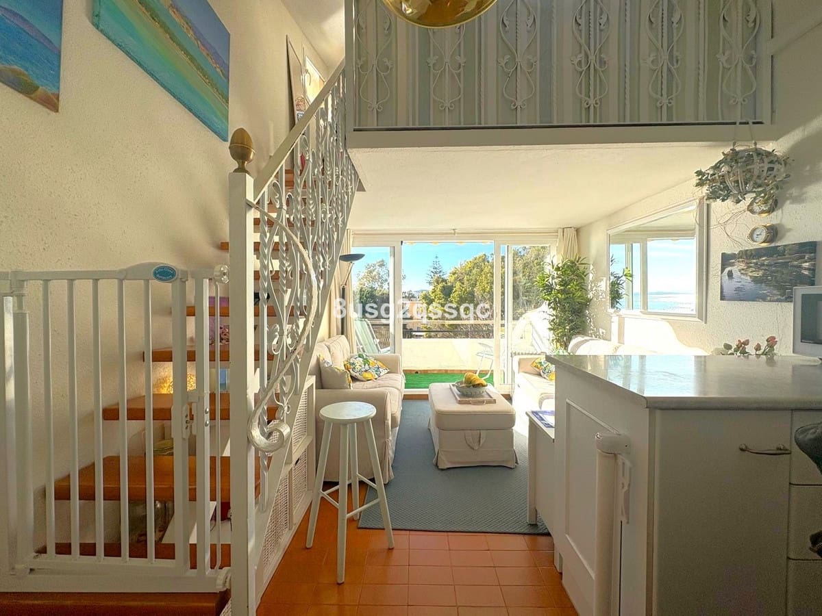 1 makuuhuone Kattohuoneisto myytävänä paikassa New Golden Mile mukana uima-altaan - 180 000 € (Ref: 9580051)