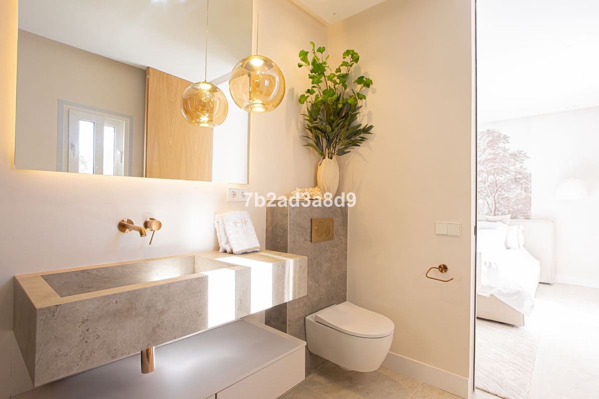 4 sovrum Takvåning till salu i Nueva Andalucia med pool garage - 1 290 000 € (Ref: 9580093)