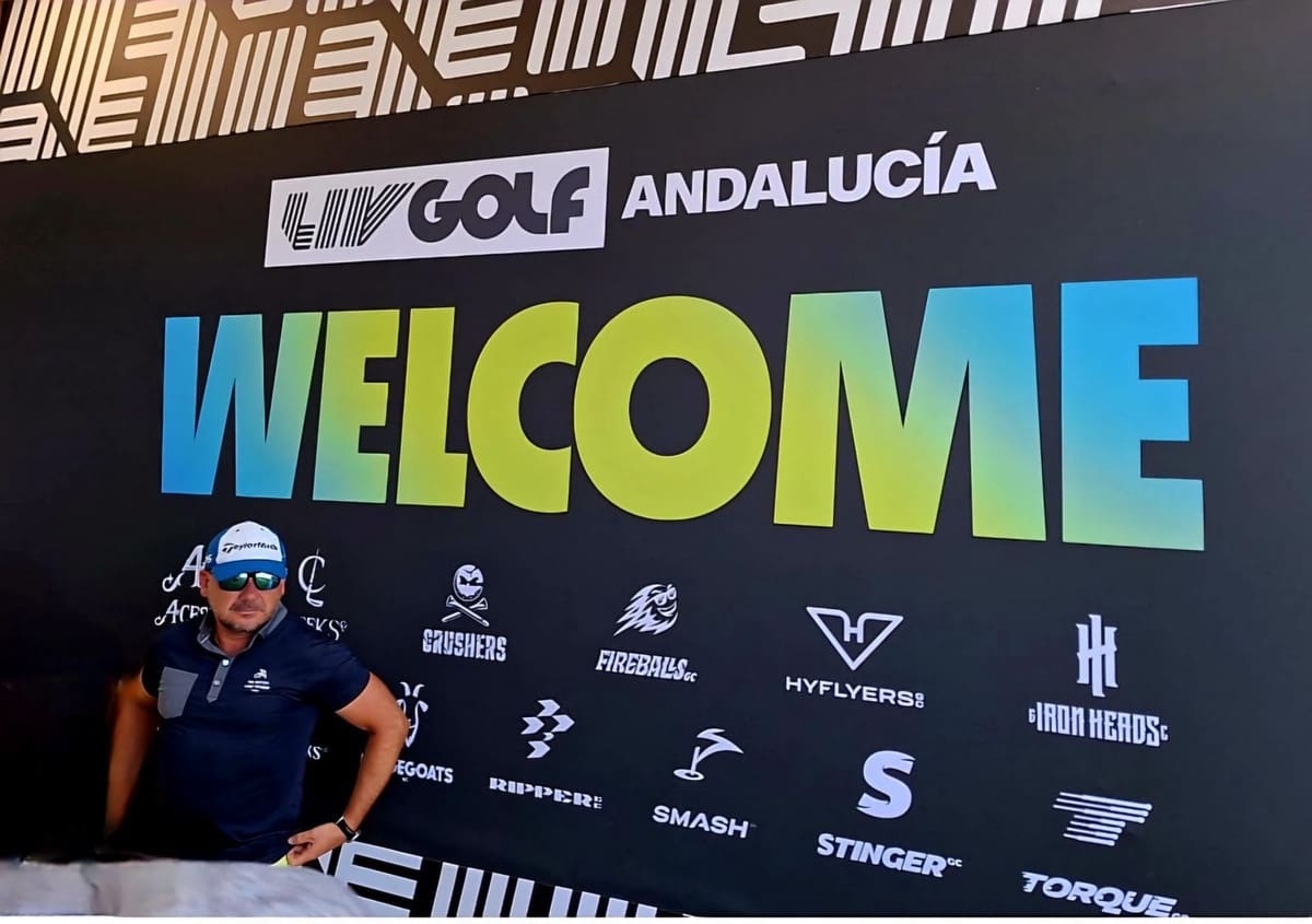 3 bedroom Semi-detached Villa for sale in La Duquesa / Puerto de la Duquesa with pool garage - € 465,000 (Ref: 9580283)