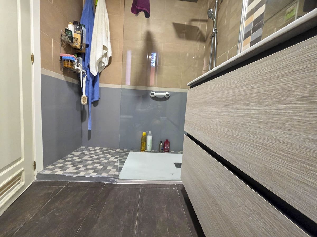 3 slaapkamer Appartement te koop in La Duquesa / Puerto de la Duquesa met zwembad garage - € 499.000 (Ref: 9580304)