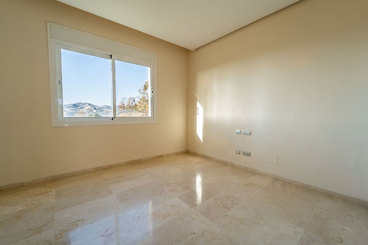 3 bedroom Apartment for sale in Mijas with pool garage - € 473,000 (Ref: 9580349)
