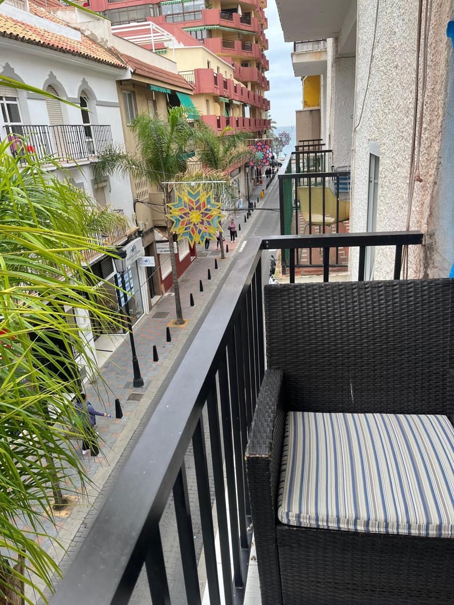 2 bedroom Apartment for sale in Fuengirola - € 475,000 (Ref: 9580358)