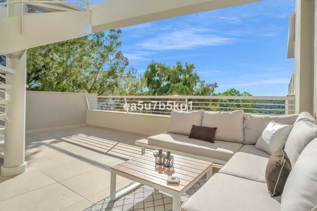 2 sovrum Takvåning till salu i Estepona med pool garage - 475 000 € (Ref: 9580360)