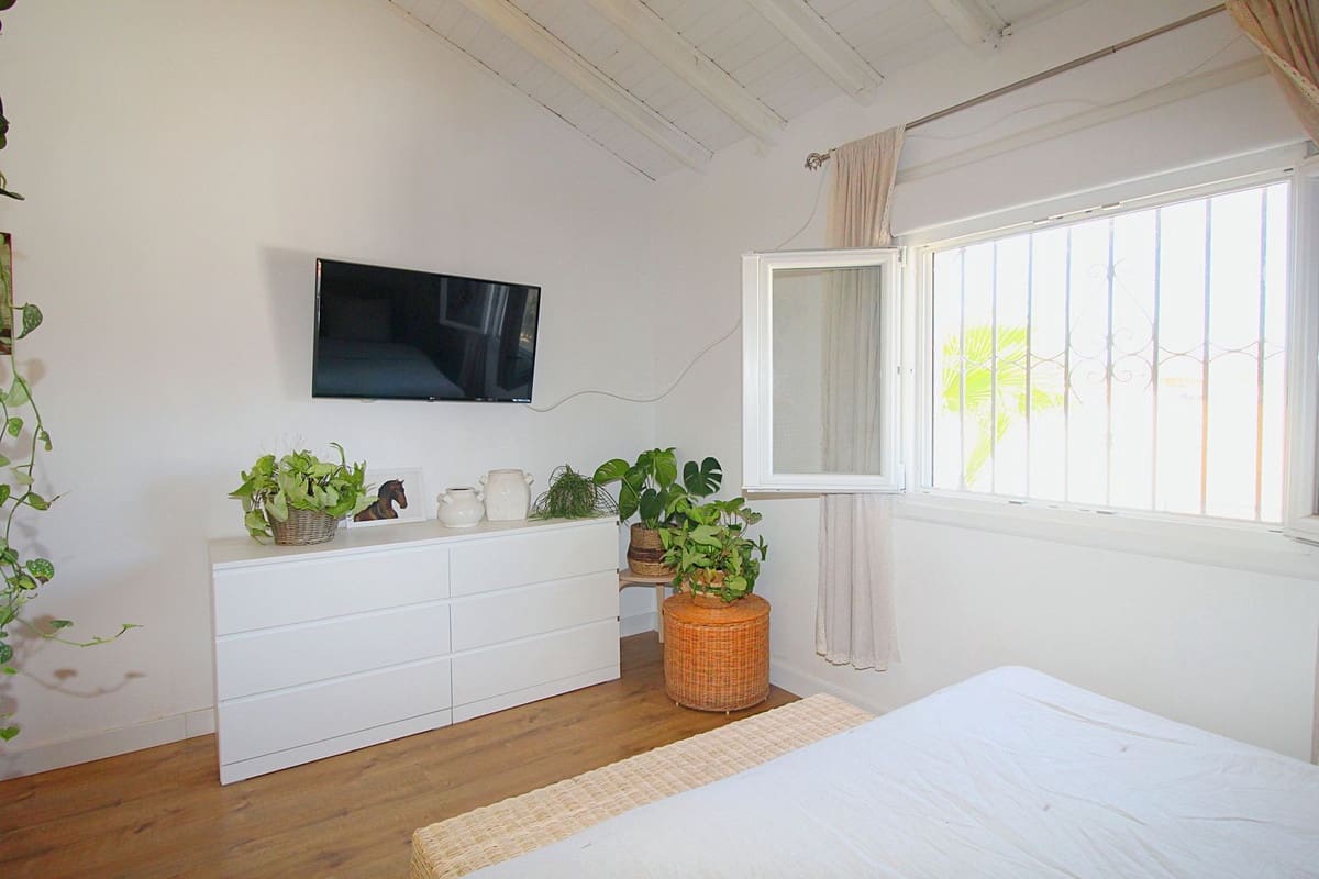 3 soveværelse Villa til salg i Alhaurin el Grande med swimmingpool garage - € 475.000 (Ref: 9580361)