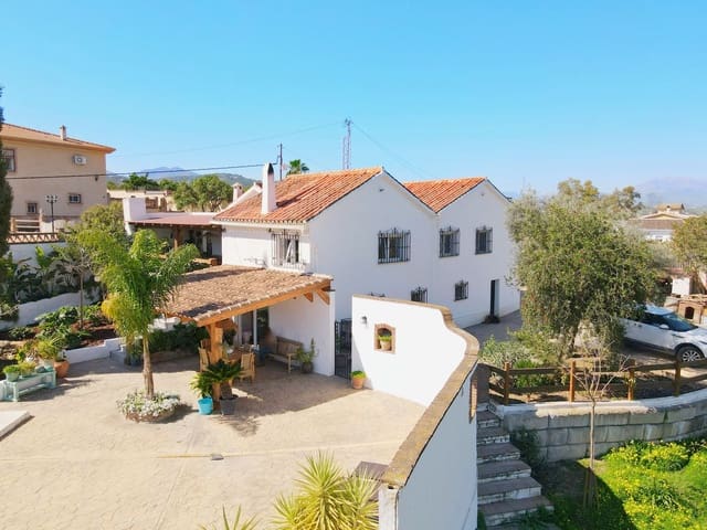 3 soveværelse Villa til salg i Alhaurín el Grande med swimmingpool garage - € 475.000 (Ref: 9580361)