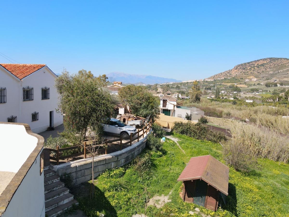 3 soveværelse Villa til salg i Alhaurin el Grande med swimmingpool garage - € 475.000 (Ref: 9580361)