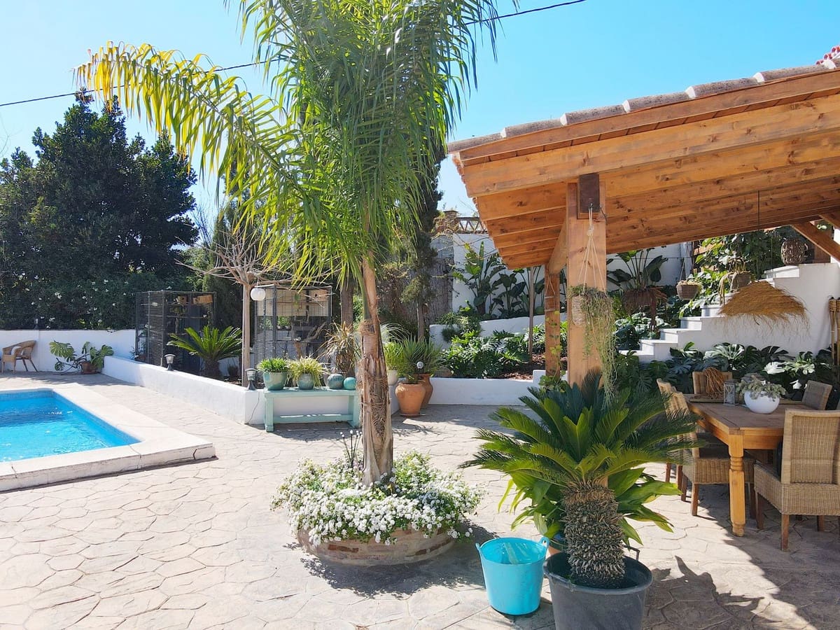 3 soveværelse Villa til salg i Alhaurin el Grande med swimmingpool garage - € 475.000 (Ref: 9580361)