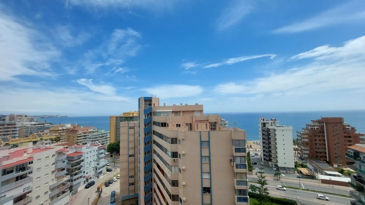2 quarto Penthouse para venda em Fuengirola com piscina garagem - 479 000 € (Ref: 9581221)
