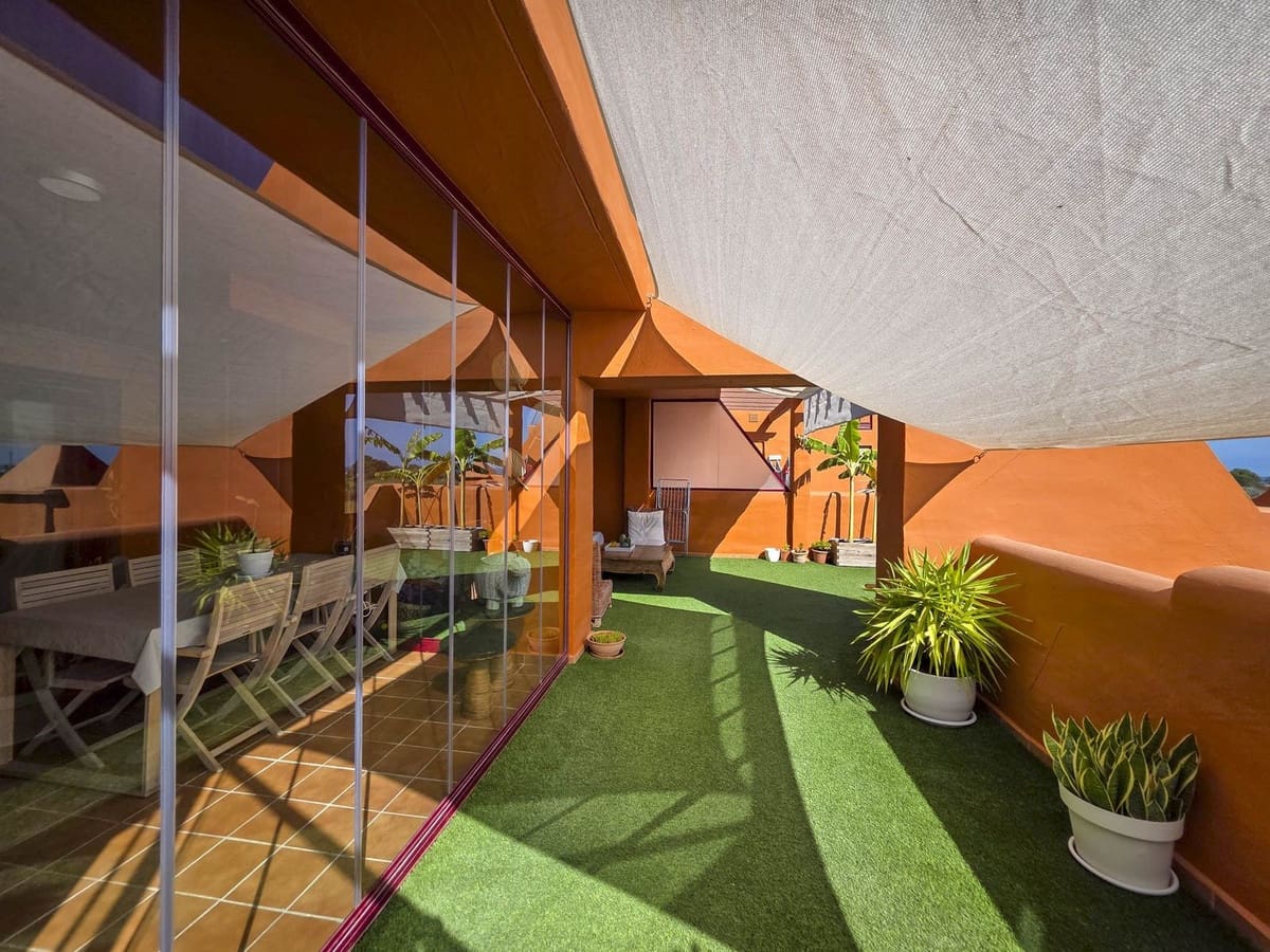 3 Zimmer Apartment zu verkaufen in La Duquesa / Puerto de la Duquesa mit Pool Garage - 480.000 € (Ref: 9583143)