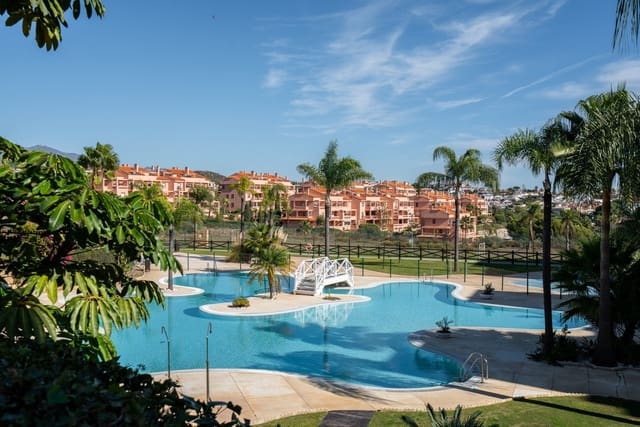 2 soveværelse Lejlighed til salg i El Chaparral, Málaga by med swimmingpool garage - € 499.000 (Ref: 9583437)
