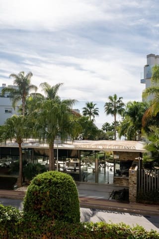 2 soveværelse Lejlighed til salg i El Chaparral, Málaga by med swimmingpool garage - € 499.000 (Ref: 9583437)