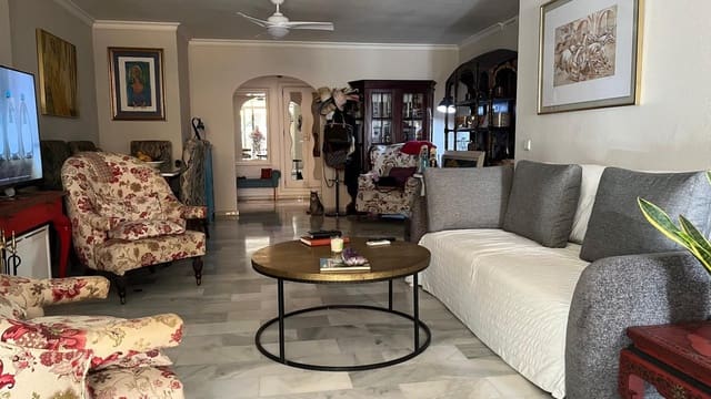 3 camera da letto Appartamento in vendita in Puerto Banus, Marbella con piscina - 489.000 € (Rif: 9583473)