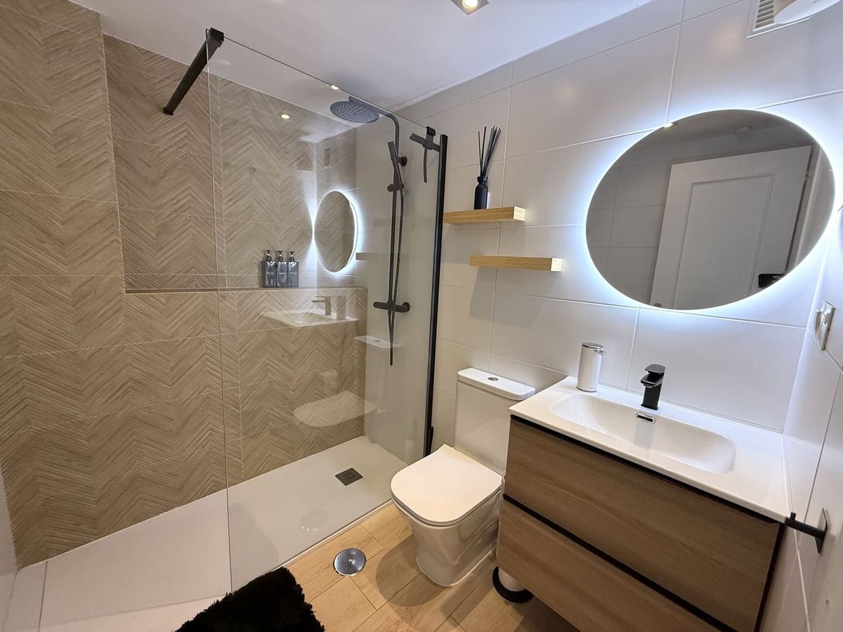 3 sovrum Takvåning till salu i Estepona med garage - 489 500 € (Ref: 9583550)