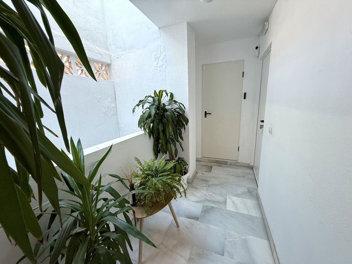 3 sovrum Takvåning till salu i Estepona med garage - 489 500 € (Ref: 9583550)