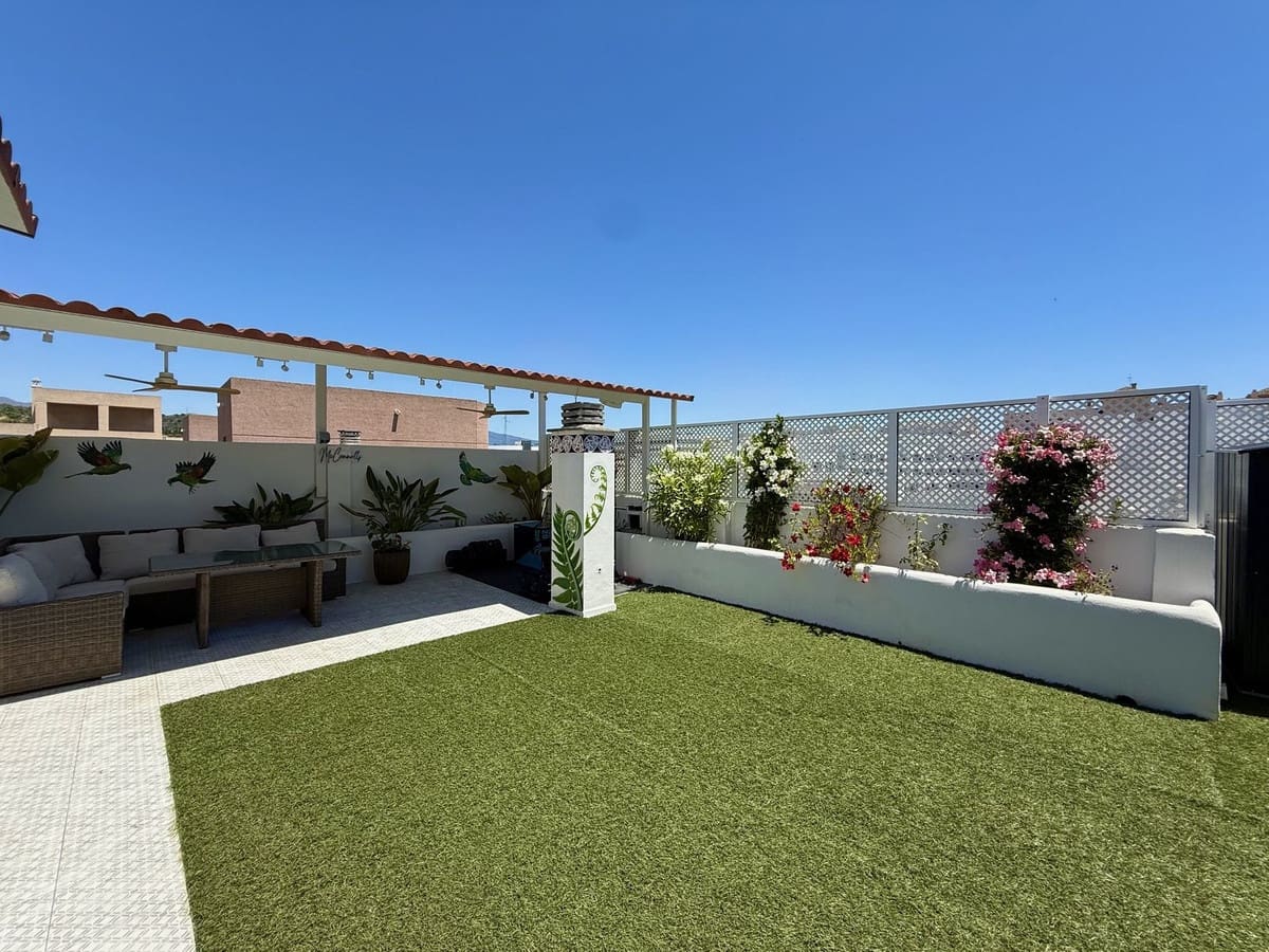 3 sovrum Takvåning till salu i Estepona med garage - 489 500 € (Ref: 9583550)