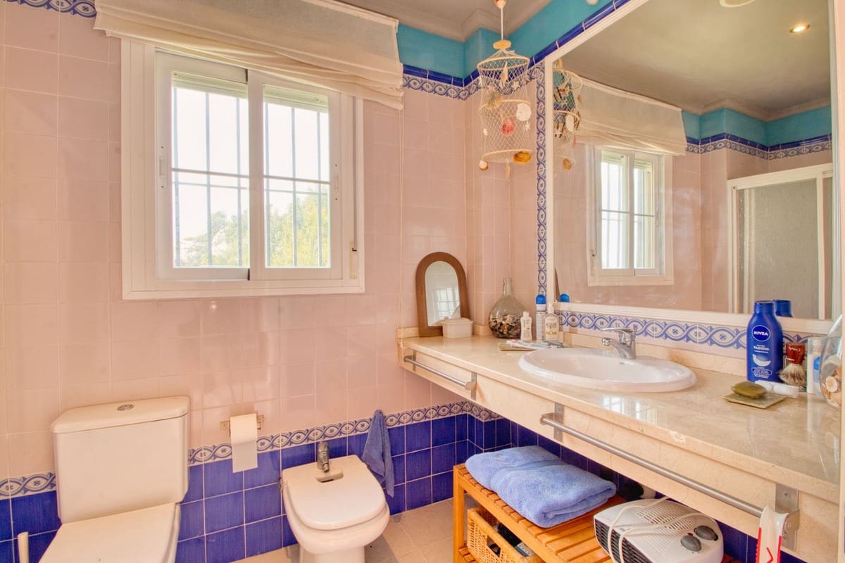 3 slaapkamer Appartement te koop in Manilva met zwembad garage - € 490.000 (Ref: 9583585)